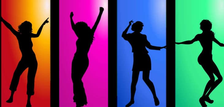 Intervallfasten Erfahrung Abnehmen vier tanzende Frauen